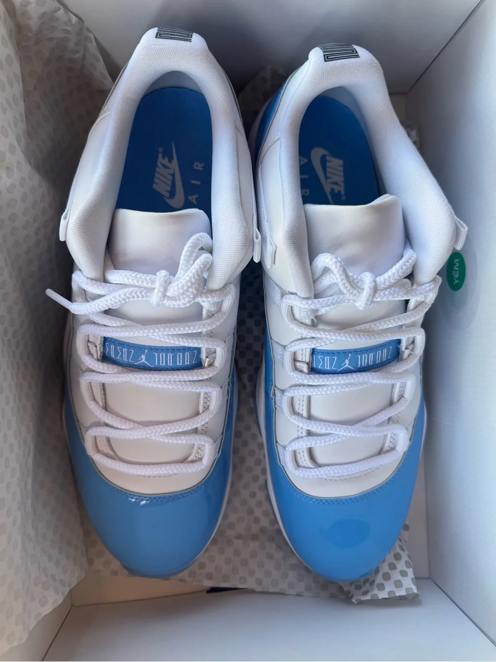 Jordan 11 low university blue men’s size 11